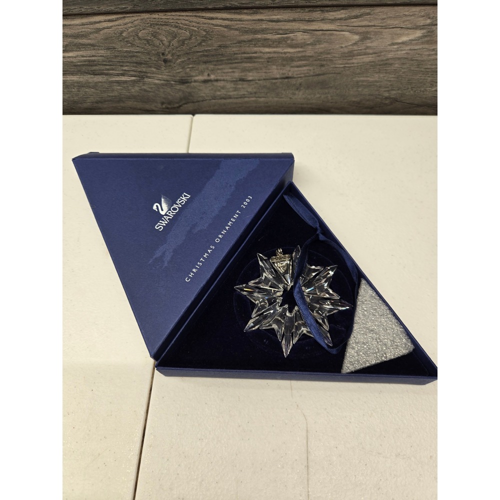 Swarovski Annual Edition 2003 Christmas Ornament Crystal Snowflake 622498